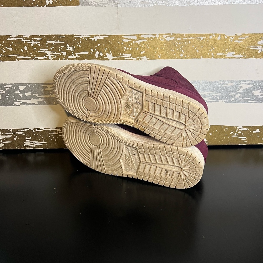 Jordan 1 Mid “Bordeaux” - Picture 6 of 6